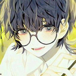 眼镜男生图片动漫